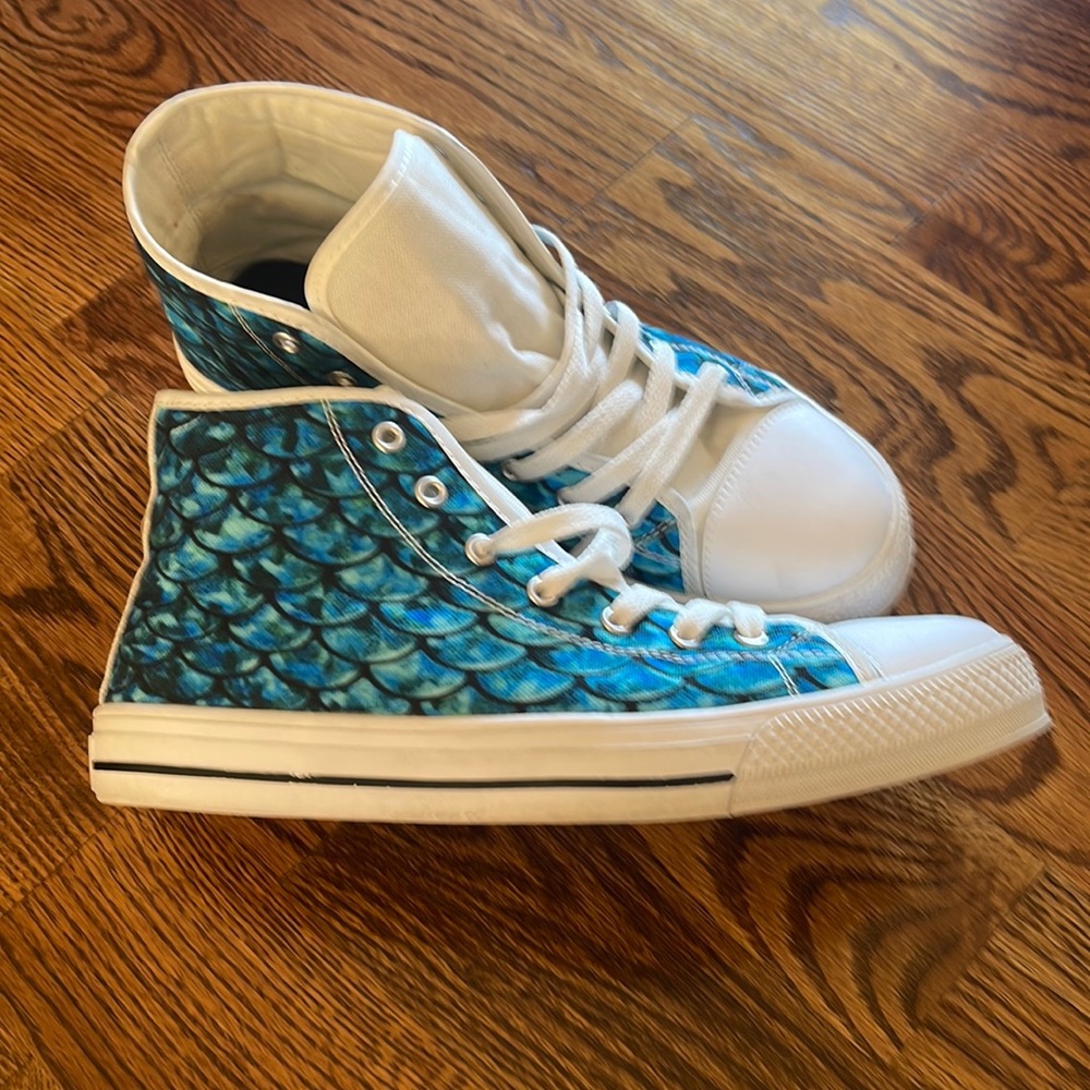 Mermaid tennis shoes!!!